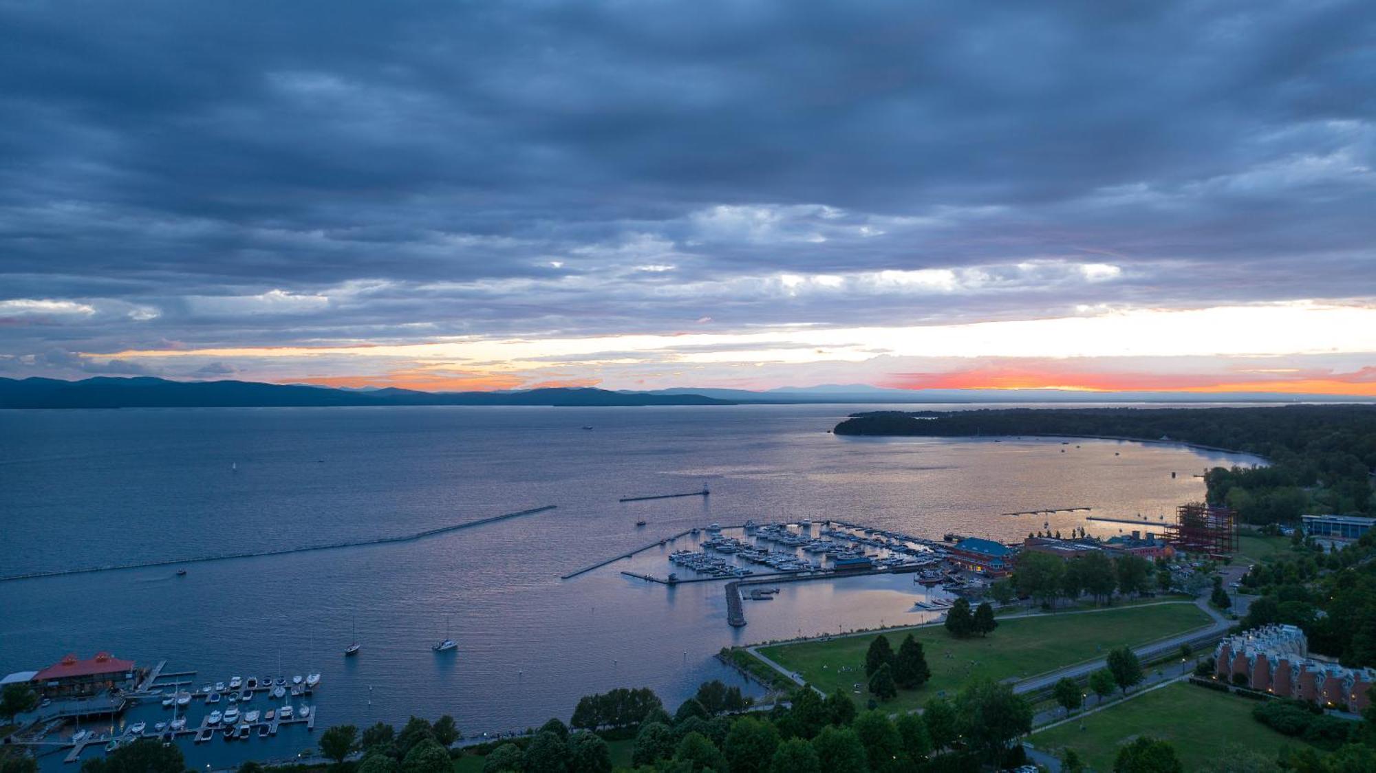 Hotel Champlain Burlington, Curio Collection By Hilton Экстерьер фото